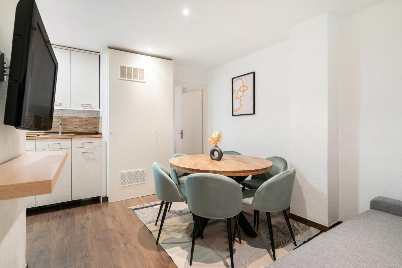 Apartamento En La Puerta Del Sol Apartment Madrid Bagian luar foto