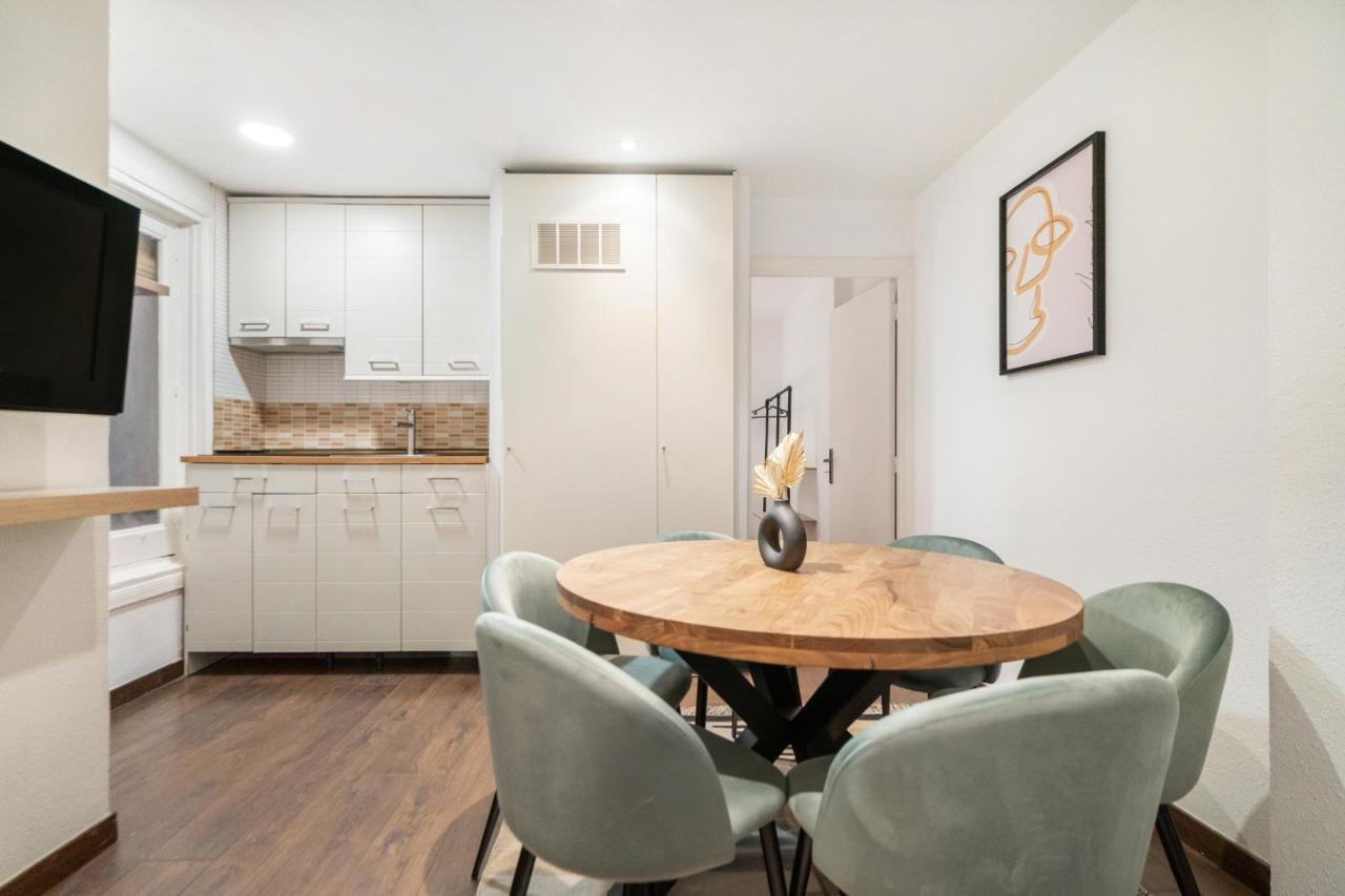 Apartamento En La Puerta Del Sol Apartment Madrid Bagian luar foto