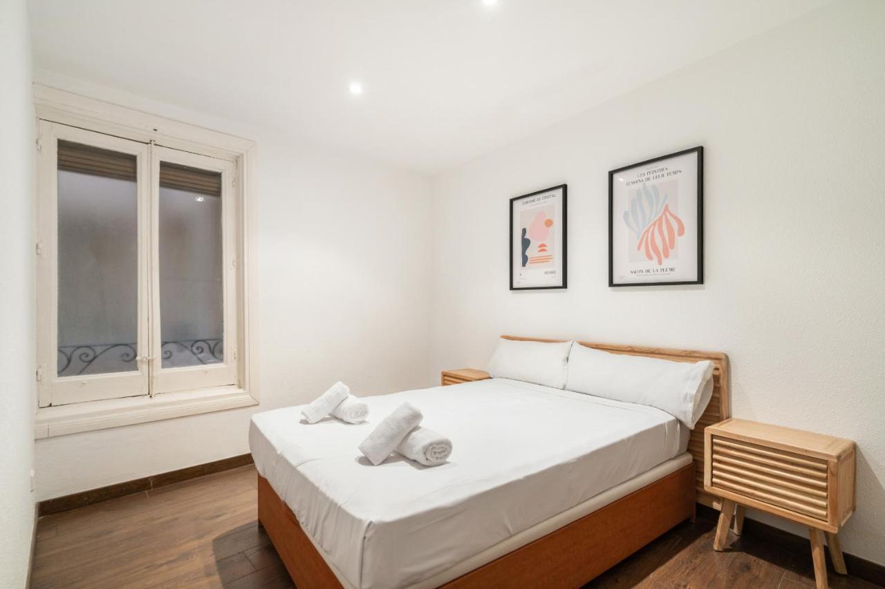 Apartamento En La Puerta Del Sol Apartment Madrid Bagian luar foto