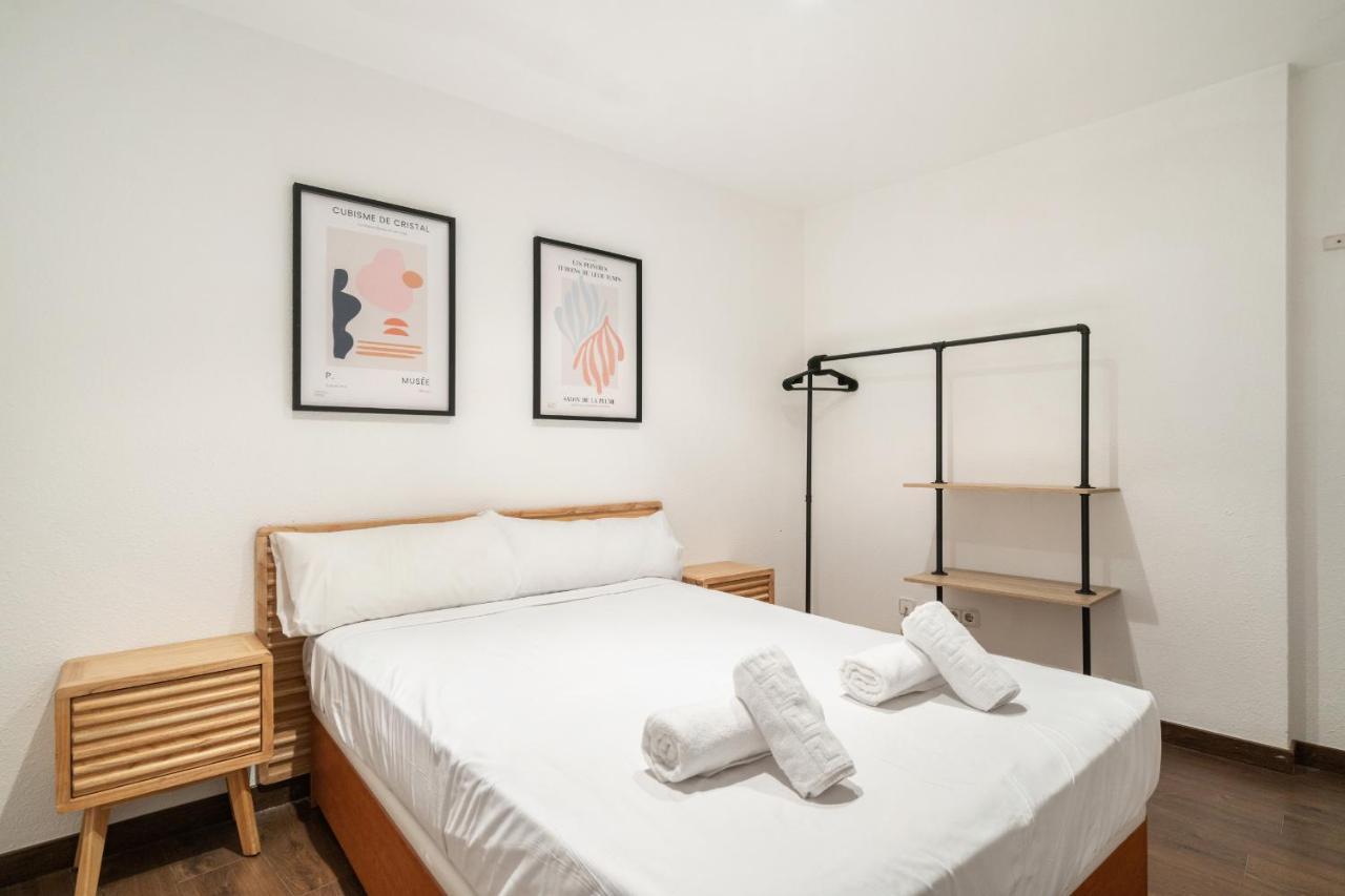 Apartamento En La Puerta Del Sol Apartment Madrid Bagian luar foto