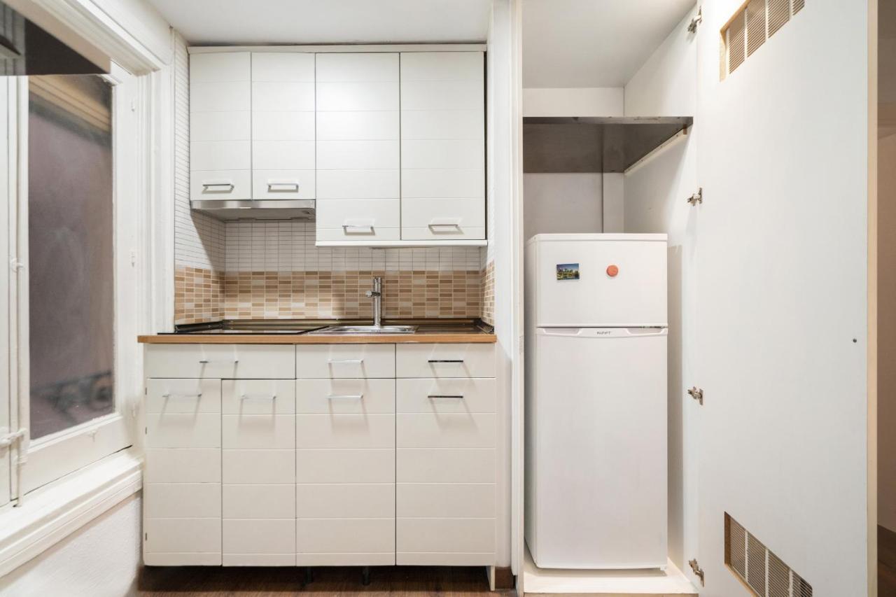 Apartamento En La Puerta Del Sol Apartment Madrid Bagian luar foto
